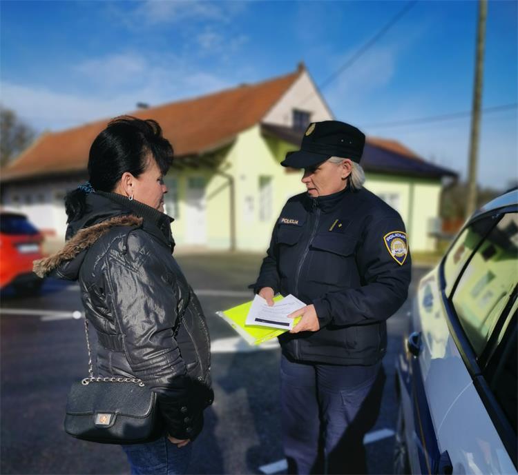 Slika /PU_KK/Vijesti/2020/01/30.1. info točka Pavlica (2).jpg